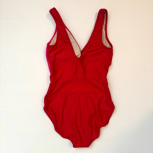 Hermoza Vera Colorblock One Piece Swimsuit in Pink / Poppyred Size 4 - Picture 4 of 7